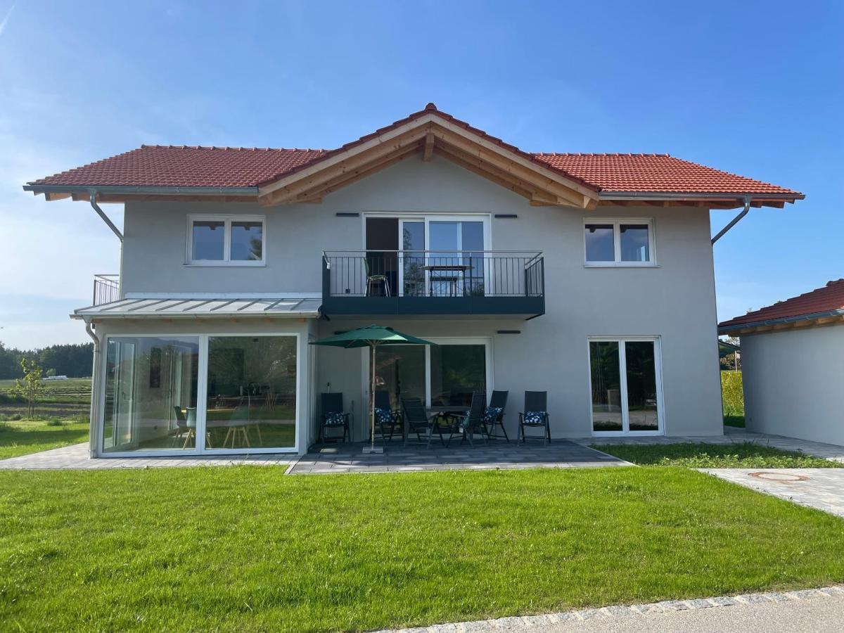 Neubau Gruener Wolpertinger Designwhg 106qm Barrierefrei Апартаменты Брайтбрунн-ам-Кимзе